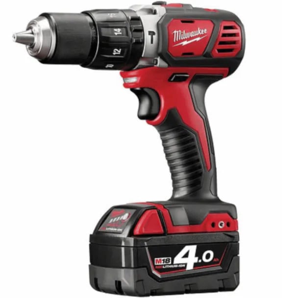 Дрель-шуруповерт Milwaukee M18BPD-402C CASE2X4.0