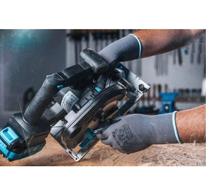 Аккумуляторная циркулярная пила Högert HT2E235-0CS