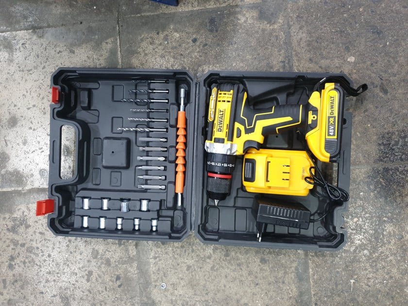 Дрель-шуруповерт 48 Вт