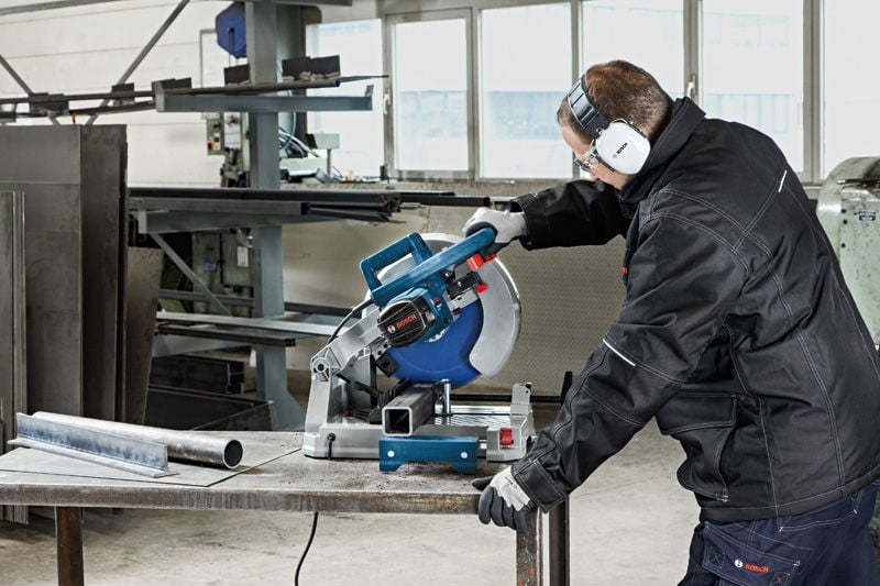 Отрезная пила по металлу Bosch GCD 12 JL Professional - Bosch GCD 12 JL