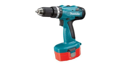 Шуруповерт Makita 8391D 18 В 2.0 Ач Ni-Cd